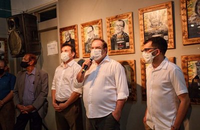 Raízes de Arapiraca: prefeito Luciano e deputado Ricardo Nezinho abrem exposição na Casa da Cultura
