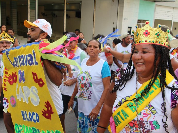 Bloco organizado por integrantes do CAPS abre Carnaval em Delmiro