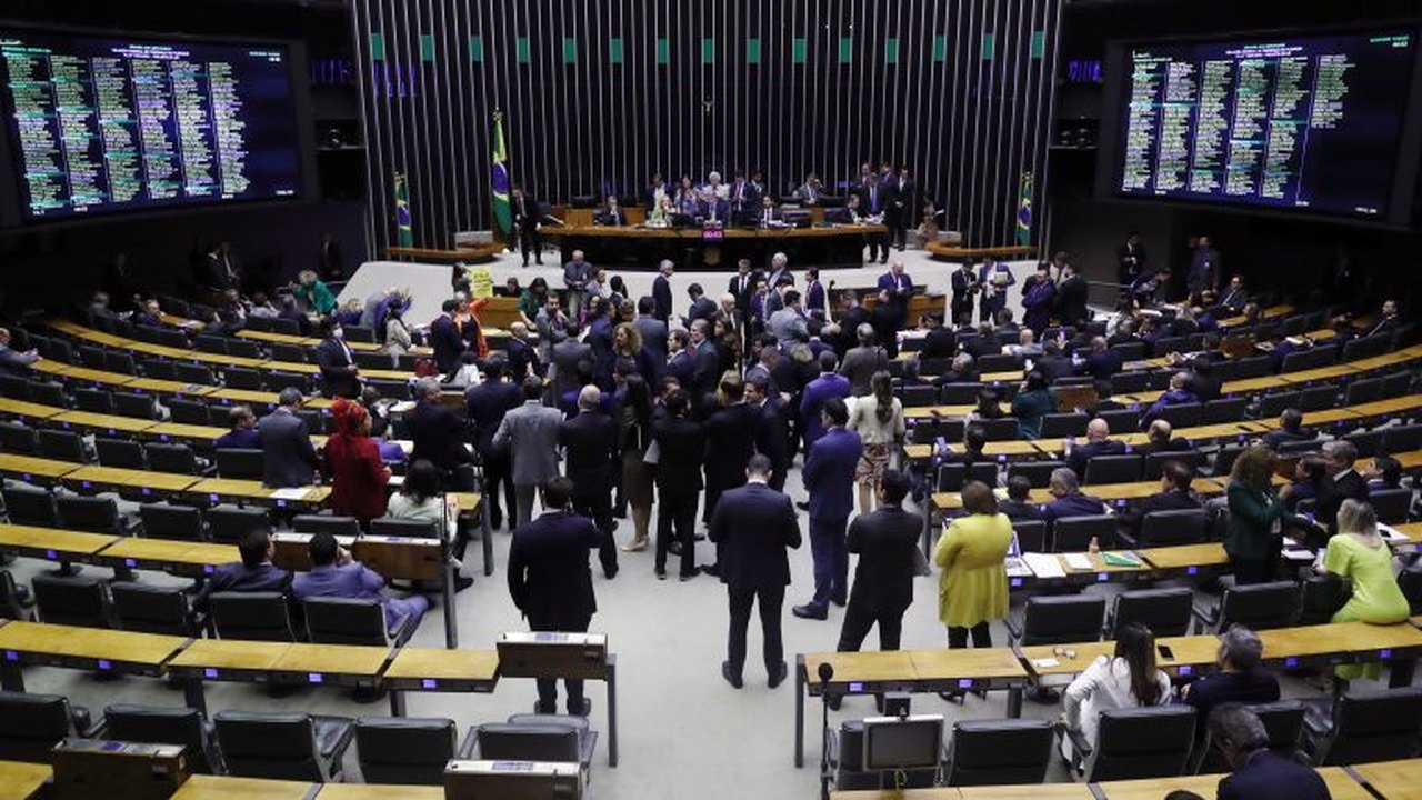 Câmara pode votar projetos que beneficiam pessoas com transtorno do espectro autista