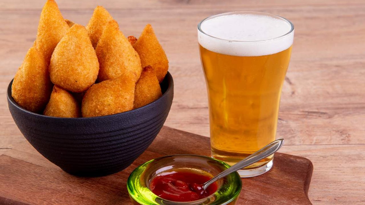 Cerveja e salgadinhos vão movimentar varejo físico e delivery em jogos da Copa