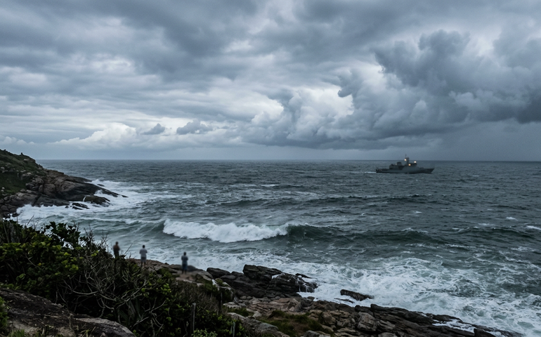 Ciclone subtropical pode se formar no oceano, mas não ameaça litoral do Rio