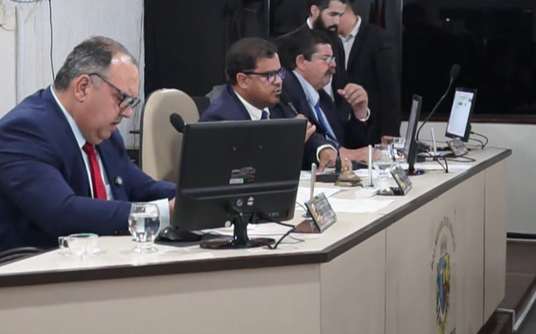 Três dias depois, população de palmeira ainda respira sessão da Câmara que mais uma vez barrou fiscalização na prefeitura