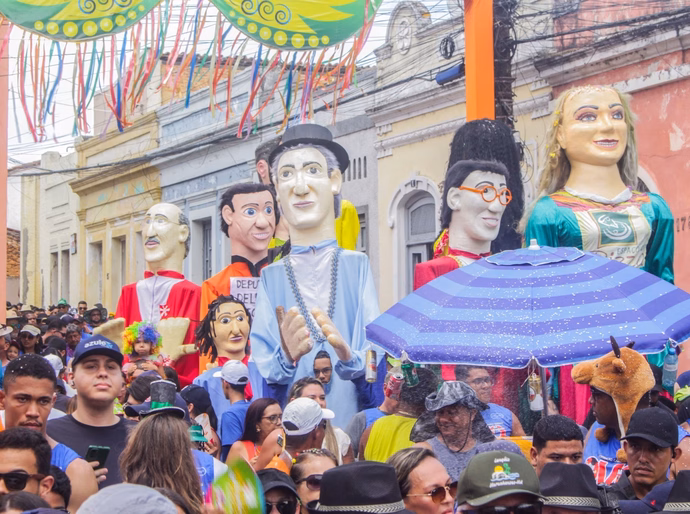Prévias carnavalescas movimentam finais de semana em Penedo