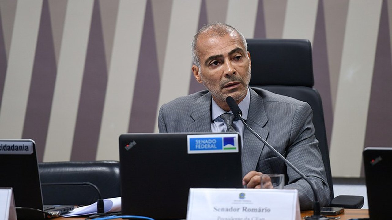 Árbitros de futebol defendem profissionalização em audiência na CEsp