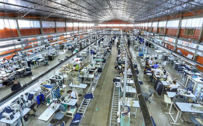 Lei prevê inclusão de dados sobre raça em documentos trabalhistas