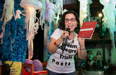 Premiada escritora mineira traz curso literário gratuito para Arapiraca
