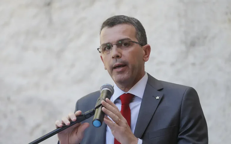 Delegado tomou posse um dia antes do assassinato de Marielle