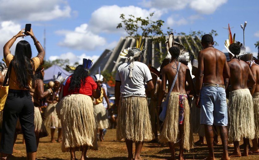 Mobilização indígena em Brasília vai pressionar contra marco temporal