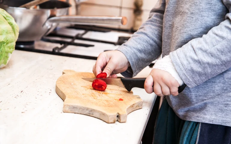 Projeto abre 20 vagas para nova turma de auxiliar de cozinha
