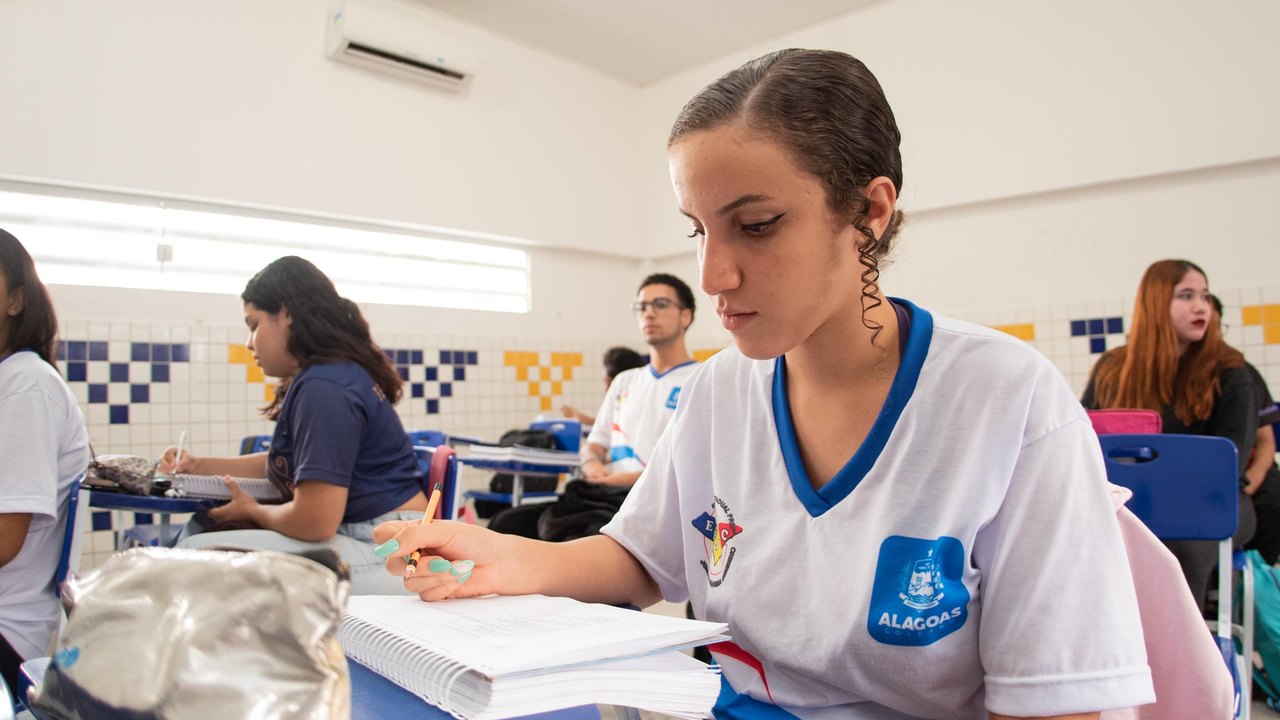 Resultado da matrícula online será divulgado neste sábado (11)