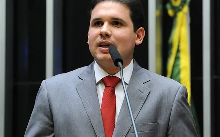 Hugo Motta sobre escala 6x1: Me preocupa muito essa PEC; temos que ouvir quem emprega