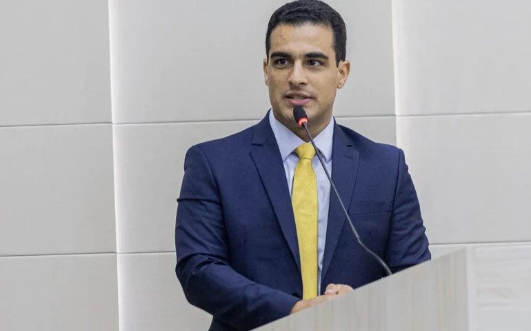 Faltou pluralismo na ‘Casa de Leis e considerada do Povo’ de Maceió