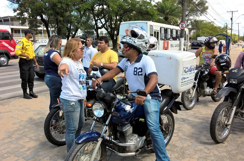 Ação com motociclistas abre Semana Nacional de Trânsito