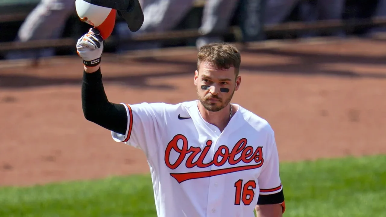 Trey Mancini se aposenta após uma sequência de cinco vitórias com os Angels, encerrando a carreira na MLB de um sobrevivente de câncer.