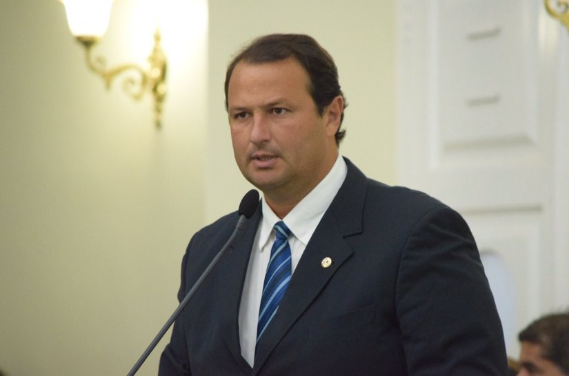 Dudu Hollanda destaca entrega de conjuntos habitacionais pelo ministro Gilberto Kassab