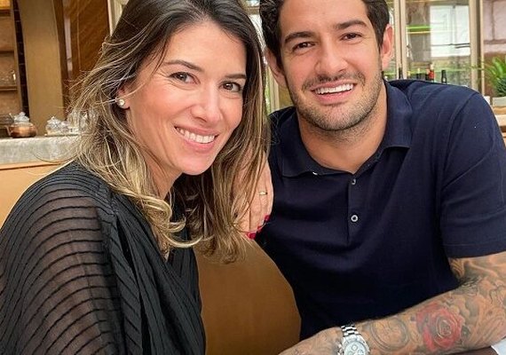 Alexandre Pato e Rebeca Abravanel esperam primeiro filho, diz site