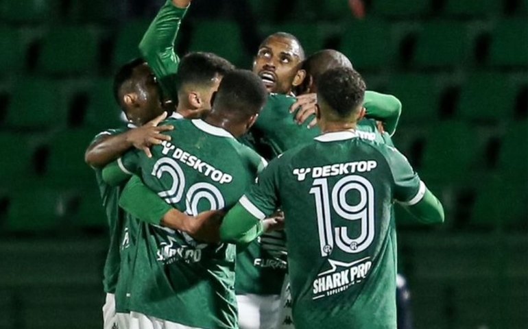 Queimadas fazem cidades de SP suspenderem aulas