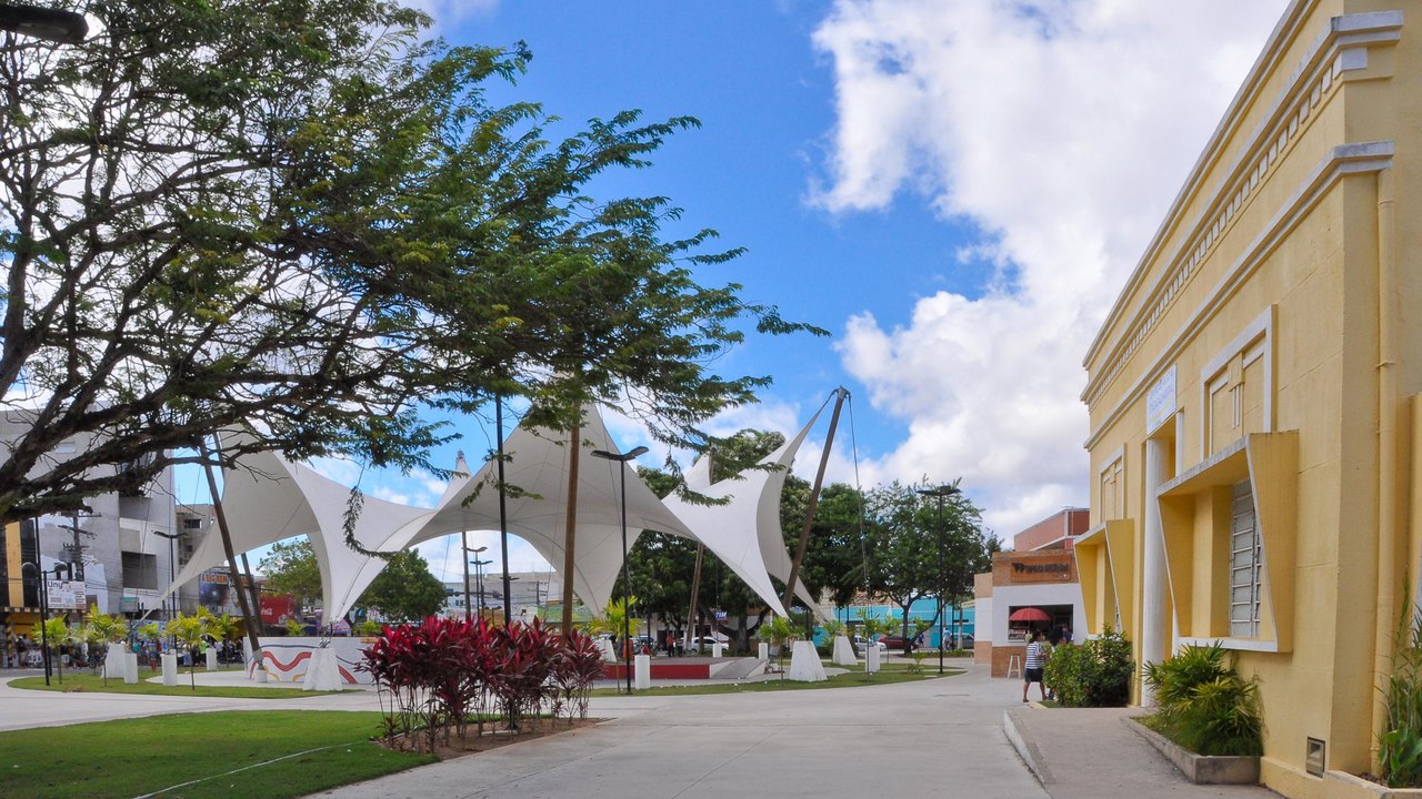 Arapiraca completa 100 anos com mais de 25 mil empresas com registro ativo, revela Junta Comercial