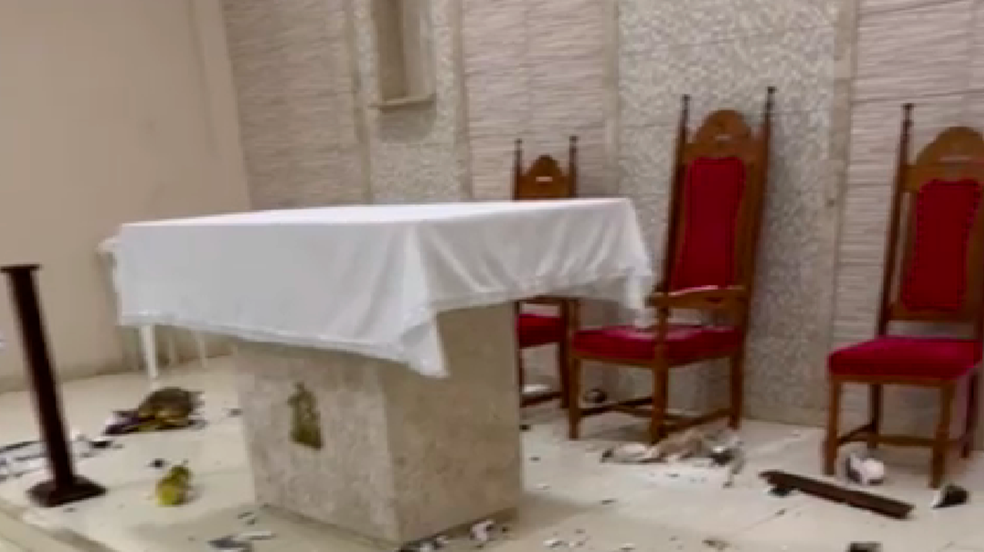 Vandalismo e Horror: Homem em Surto Destrói Capela e Imagens Sagradas em Coração de Maria (BA)