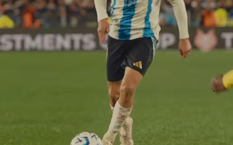 Atlético de Madrid confirma acerto com Thiago Almada, campeão pelo Botafogo