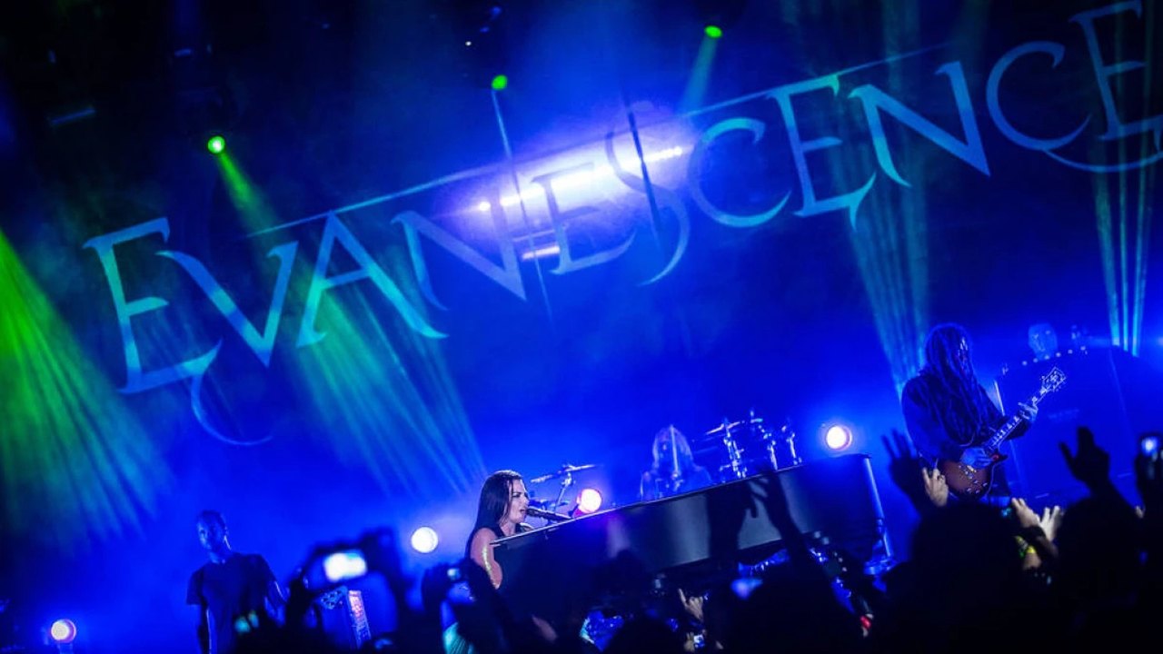 Evanescence anuncia saída da guitarrista Jen Majura da banda