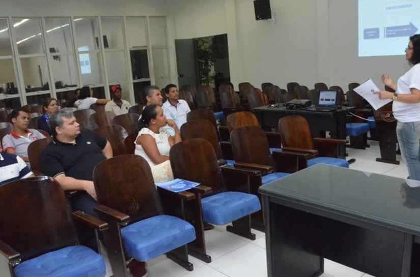 Empresários se capacitão na Semana do Empreendedor em Coruripe