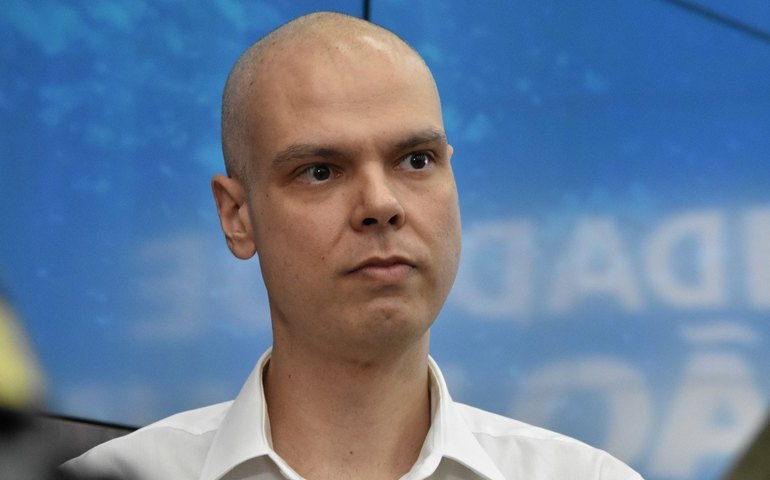 Após piora, Covas tem acúmulo de líquido ao redor do pulmão e no abdômen