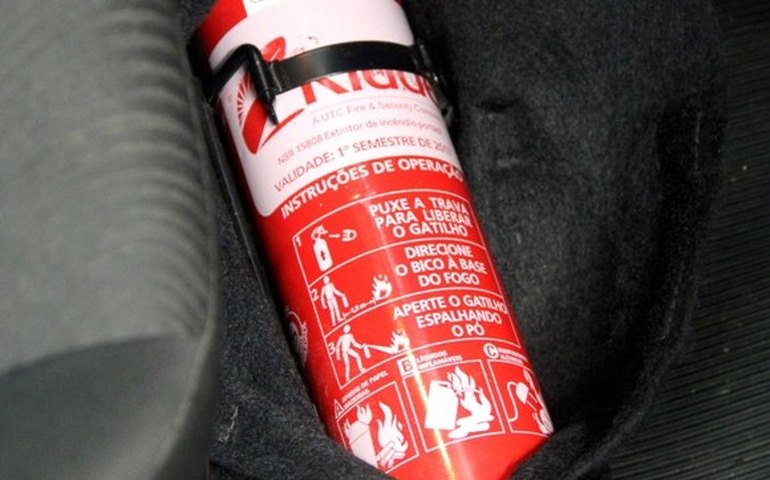 Contran prorroga prazo até 1º de julho para a troca de extintor veicular