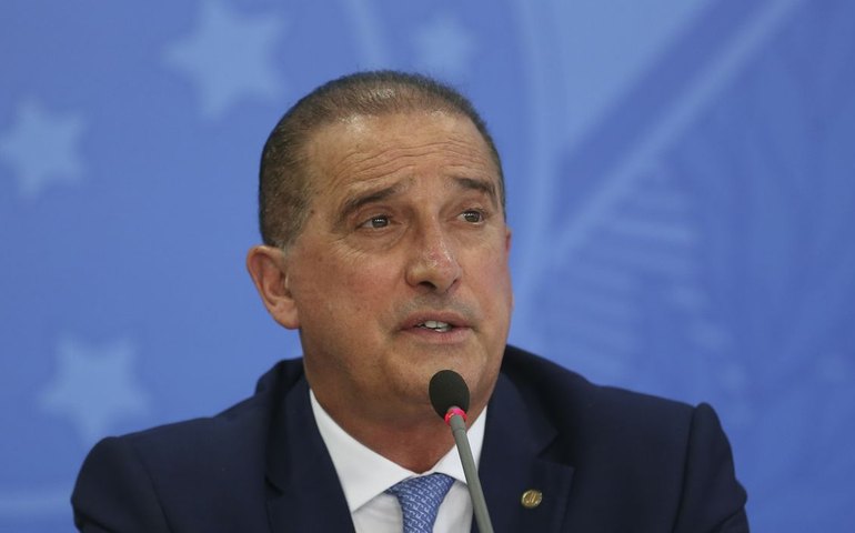 Problemas com descontos era recorrente, diz ministro de Bolsonaro