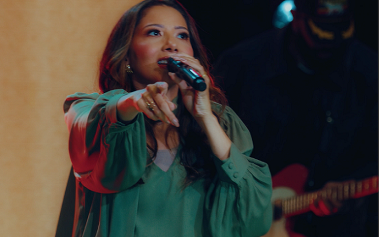 Jozyanne inicia nova fase com o lançamento de “Teu Silêncio”, primeira faixa do novo álbum ao vivo