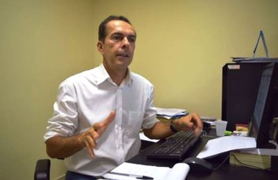 Jornalista e escritor Joaldo Cavalcante lança nova obra nesta segunda-feira  
