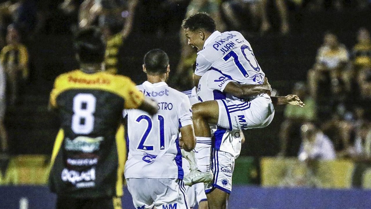 Cruzeiro goleia e deixa Novorizontino na zona de rebaixamento da Série B