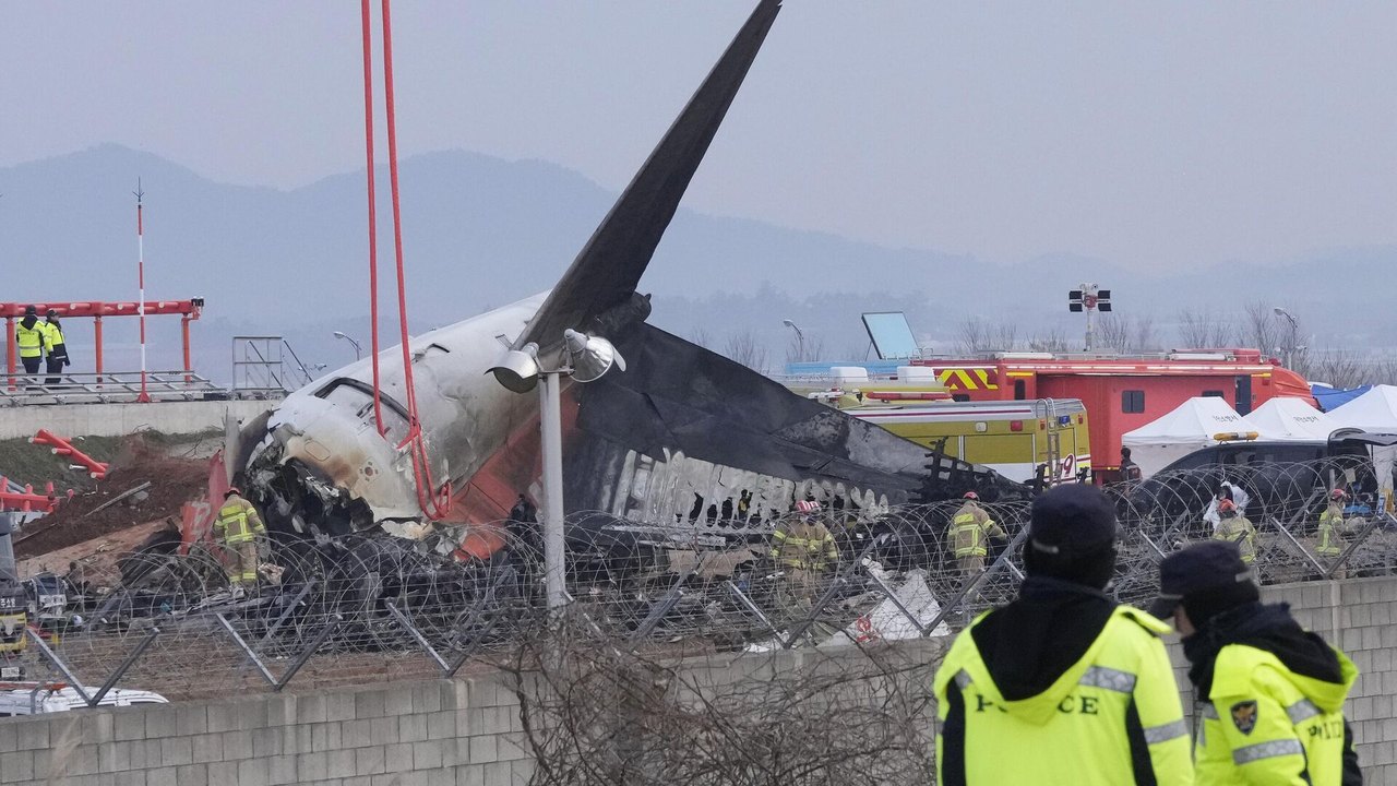 Mídia: após acidente, autoridades sul-coreanas inspecionarão todos os Boeing 737-800 no país