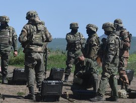 Exército russo intensifica cerco a tropas ucranianas na região de Kupyansk, diz Ministério da Defesa