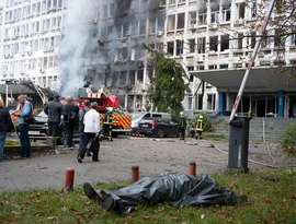 Rússia bombardeou Kiev com drones, matando 2 pessoas e ferindo 41 antes do discurso de Zelenskyy na ONU.