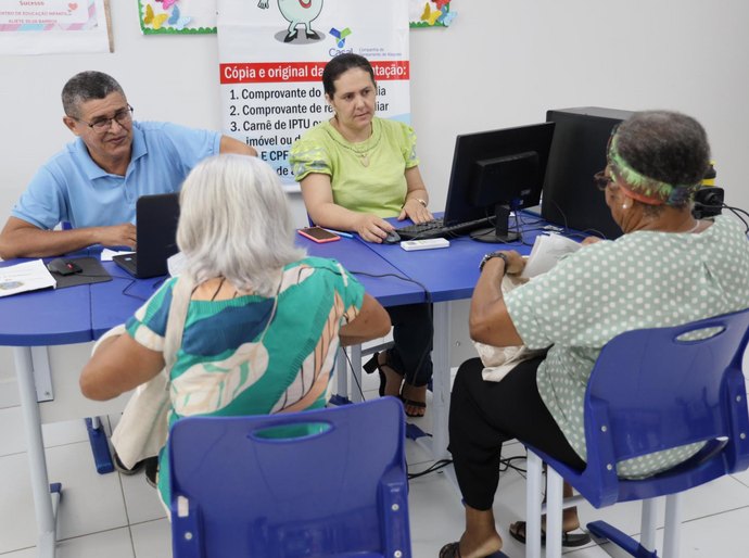 Casal e Ministério Público promovem nova ação para cadastro na Tarifa Social em Arapiraca