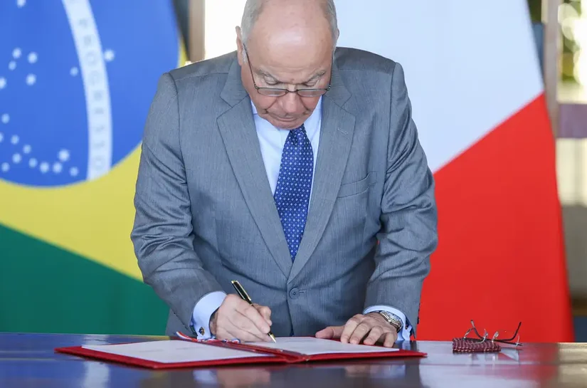 Itamaraty alerta para risco de EUA usar força militar no Brasil