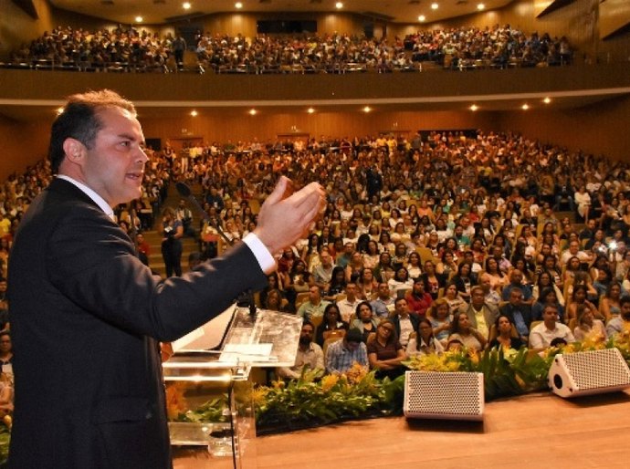Governo lança programa de avanço da qualidade do ensino em Alagoas