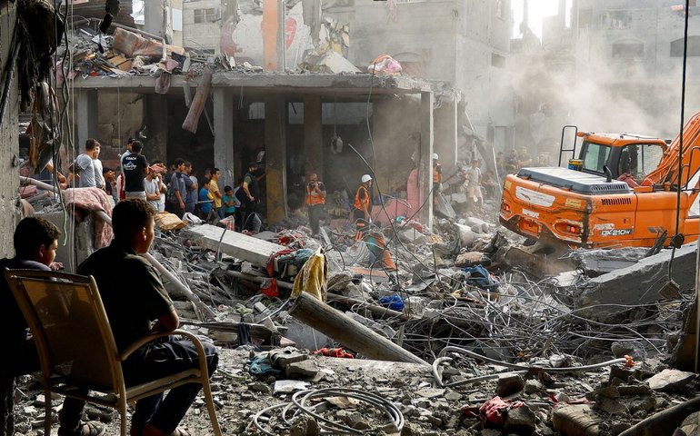 Ao menos 450 pessoas foram mortas em instalações da ONU durante guerra em Gaza, diz agência