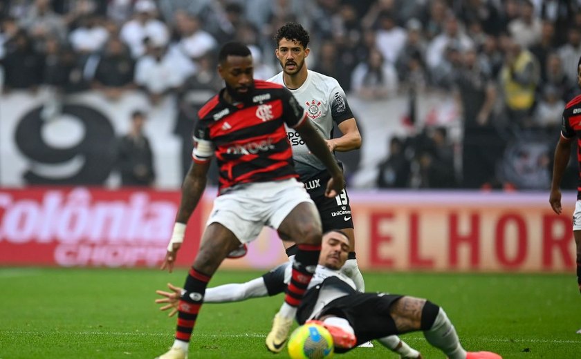 Copa do Brasil: Flamengo segura empate com Corinthians e chega à final