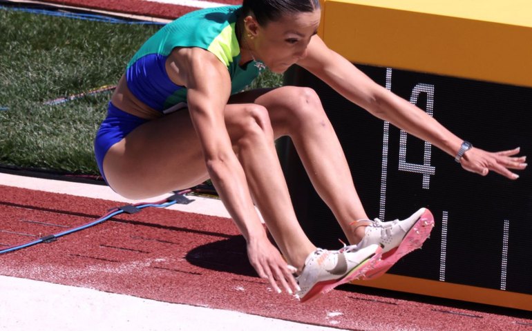 Letícia Oro se inspira em Maurren Maggi e mira salto de 7m após bronze no Mundial