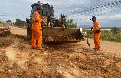 Palmeira: Equipe de Urbanismo realiza limpeza na cidade após chuvas torrenciais