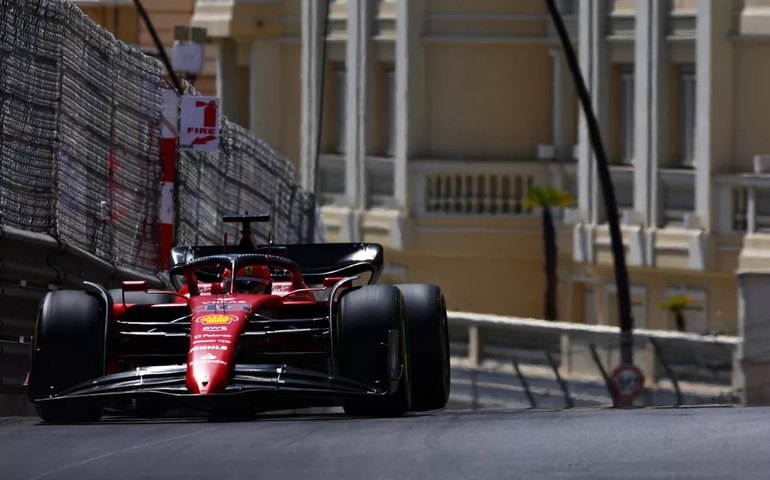 Sob ameaça da Red Bull, Leclerc lidera 1º treino livre do GP de Mônaco de F-1
