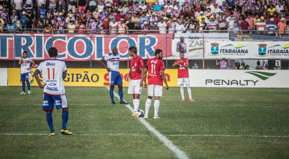 Tudo igaul no clássico entre itabaiana e sergipe / Foto: Filippe Araujo