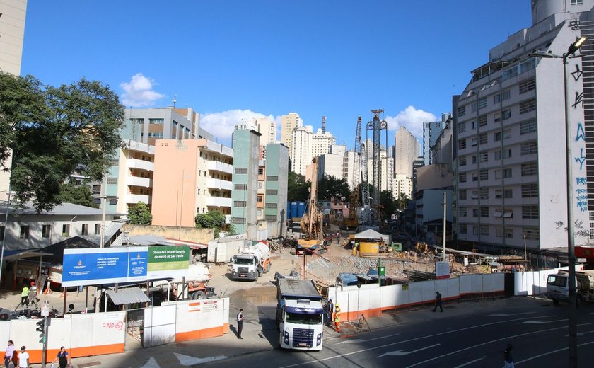 Escavações revelam novas peças arqueológicas na obra do metrô de SP