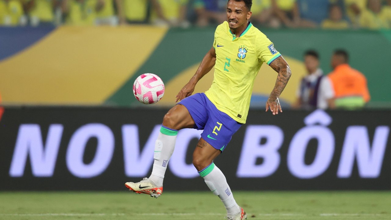 Danilo deve desfalcar Juventus por 20 dias após lesão sofrida em jogo do Brasil