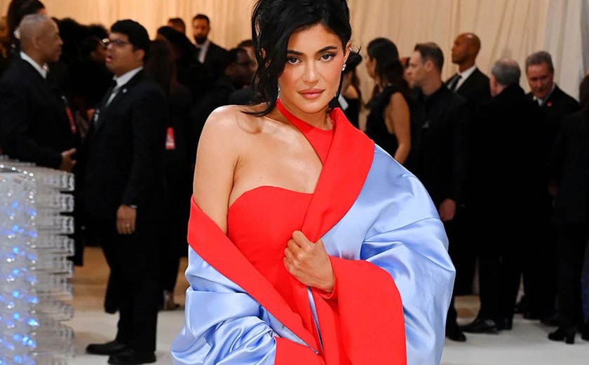 Modelo diz ter sido demitido do Met Gala por ofuscar Kylie Jenner