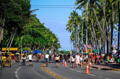 Prefeitura de Maceió promove ação do Outubro Prateado na orla