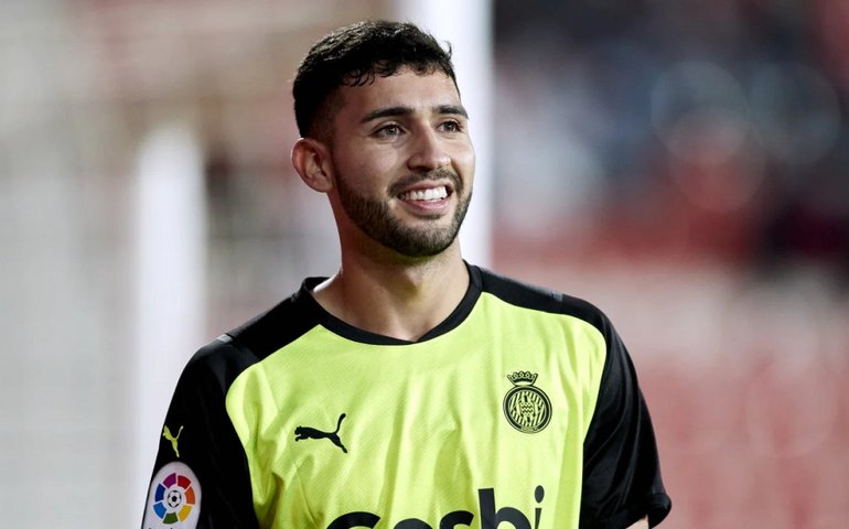 São Paulo confirma contratação do atacante Nahuel Bustos