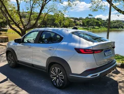 Fiat Fastback 2026 aposta na eletrificação leve para crescer no mercado - Divulgação (19).jpeg 